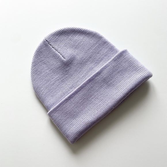 Main Character Lavender Toque - Picture 1 of 3